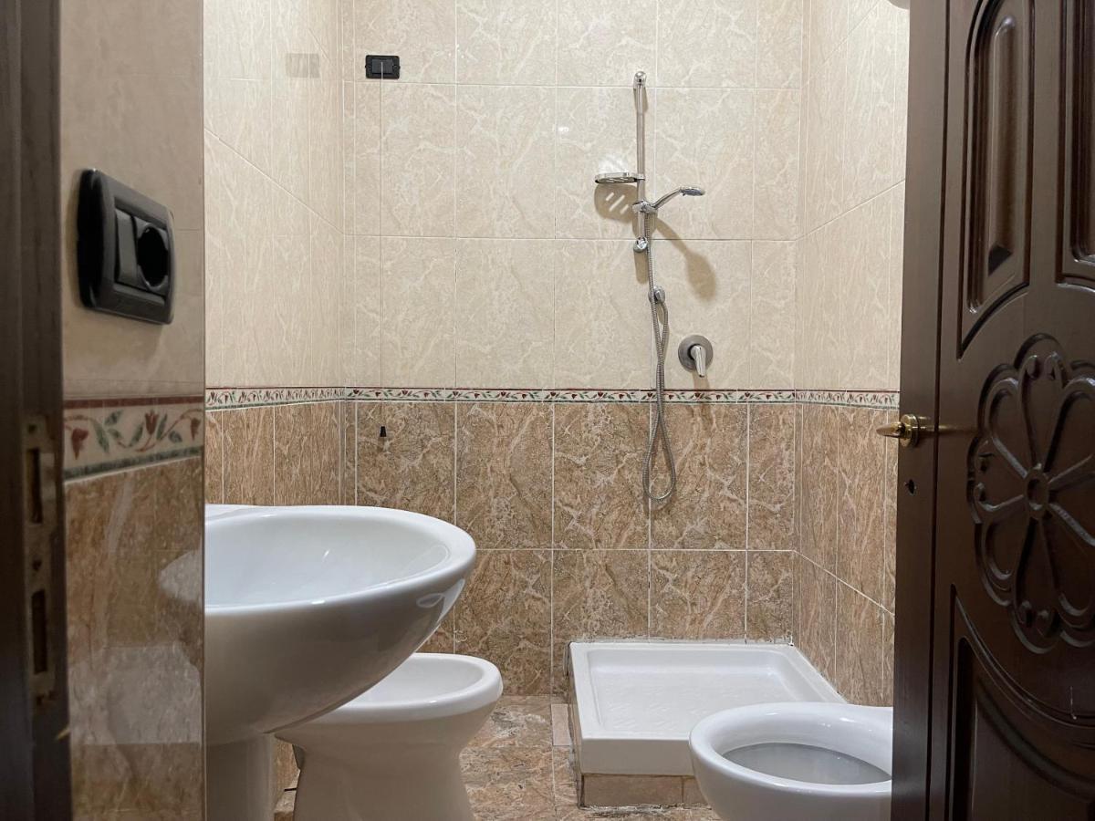 Hotel Mignon Napoli Esterno foto