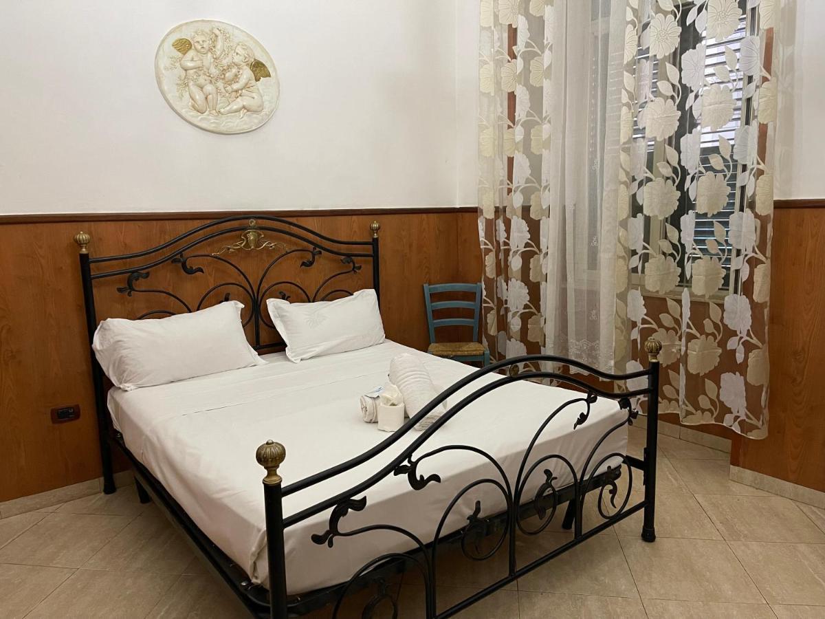 Hotel Mignon Napoli Esterno foto