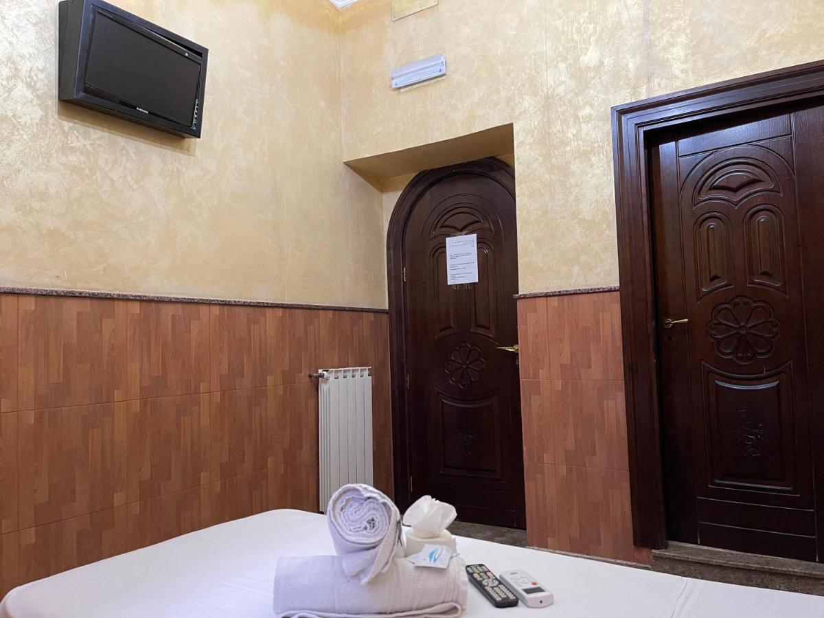 Hotel Mignon Napoli Esterno foto